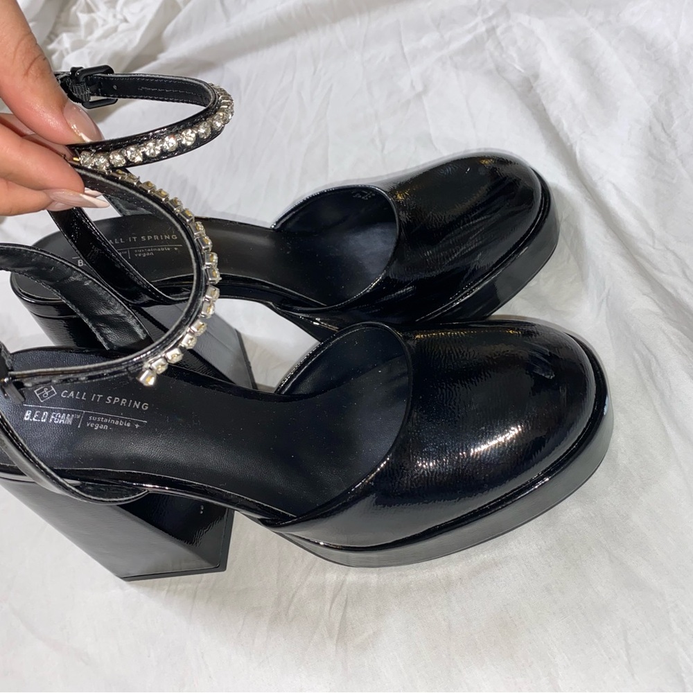 Call It Spring heels. - Picture 5 of 6